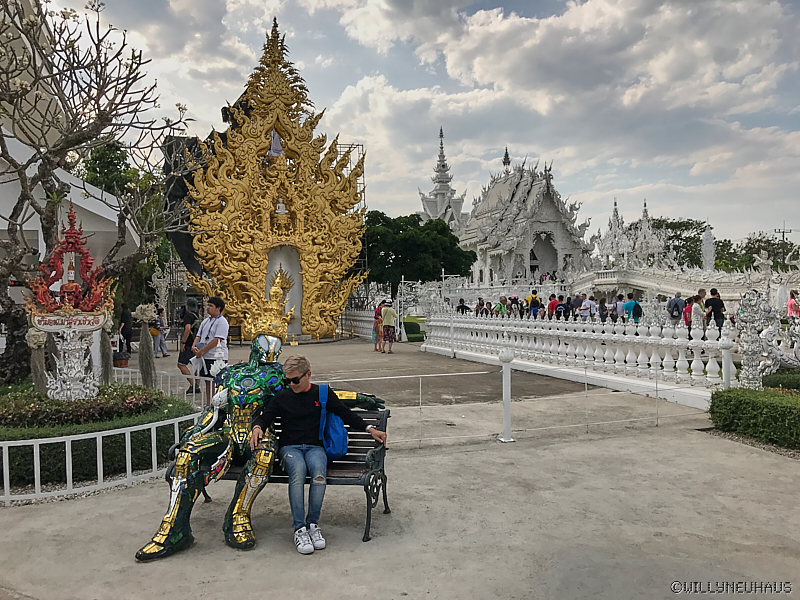 WeisserTempelChiangRai14